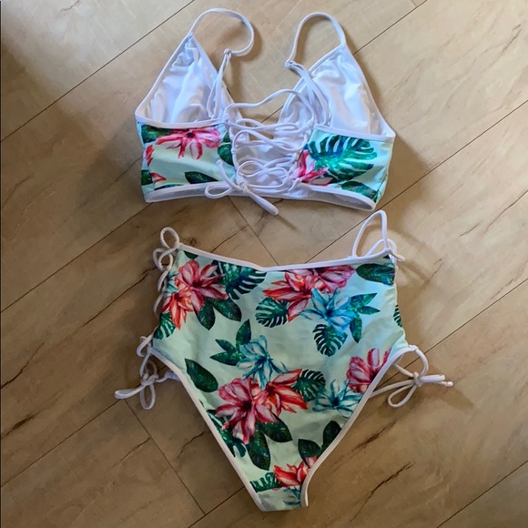 Forever 21 Floral High Waist Bikini Size L - Picture 2 of 2
